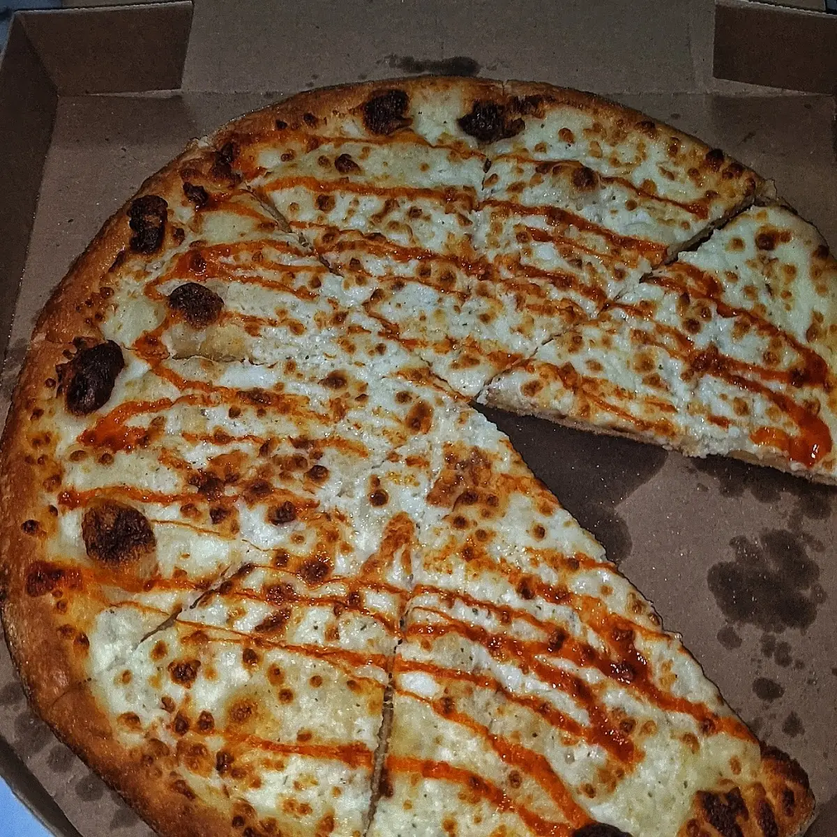 Cheese Pan Pizza with Buffalo Sauce