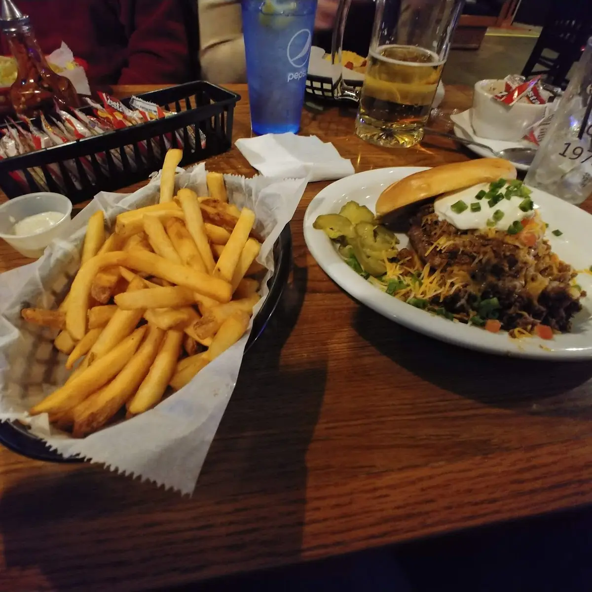 DP's 19th Hole Chili Dog