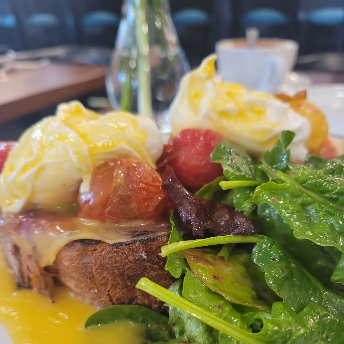 Eggs Benedict