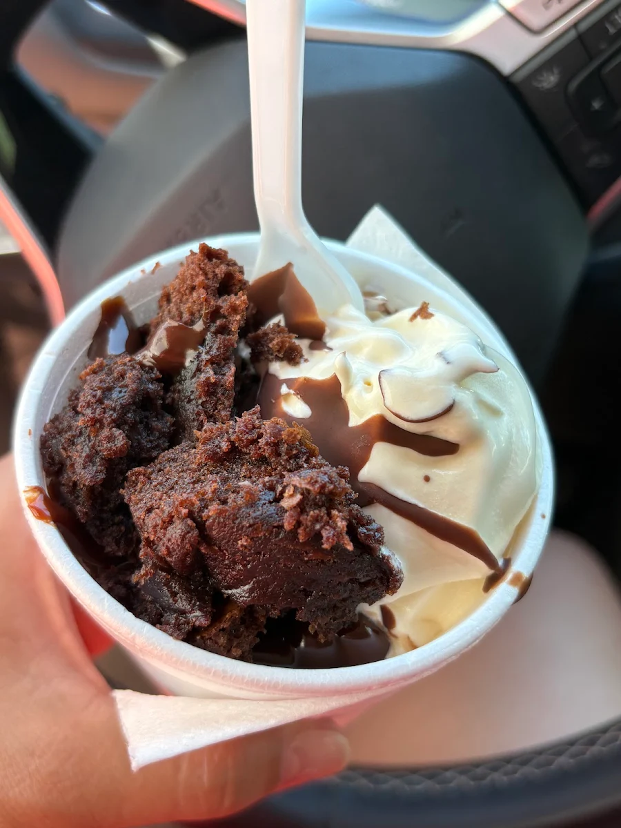 Brownie Sundae