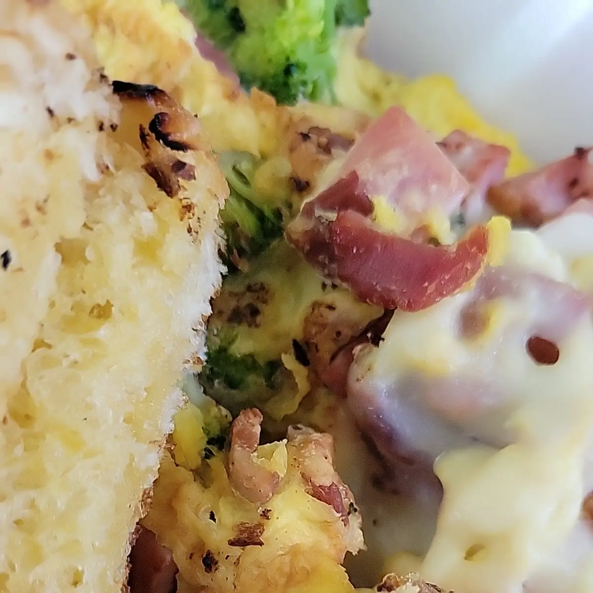 Broccoli Ham Swiss Omlette