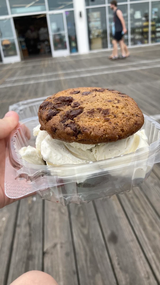 Ice Cream Sandwich
