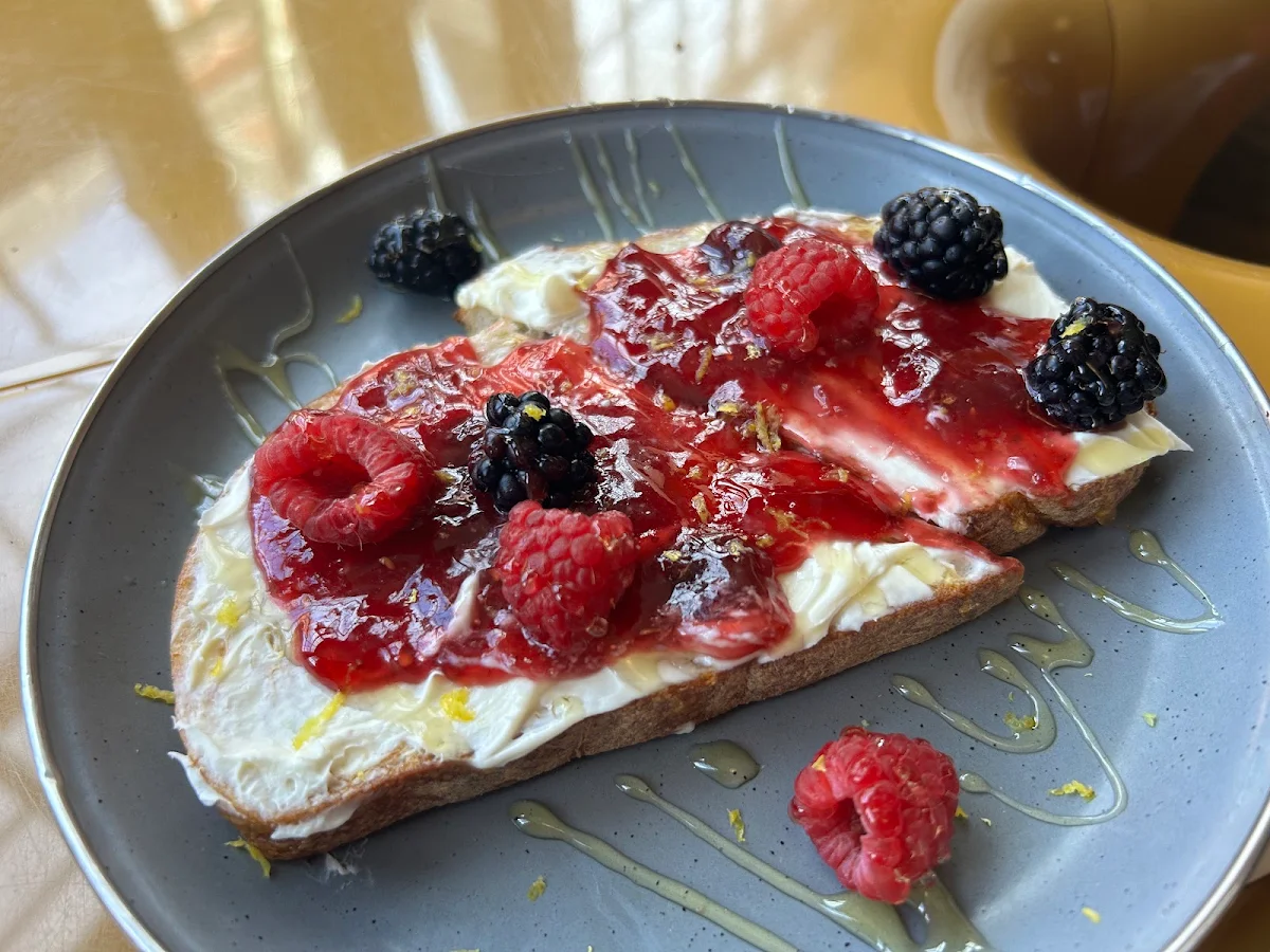 Sourdough Toast with Mascarpone and Berries