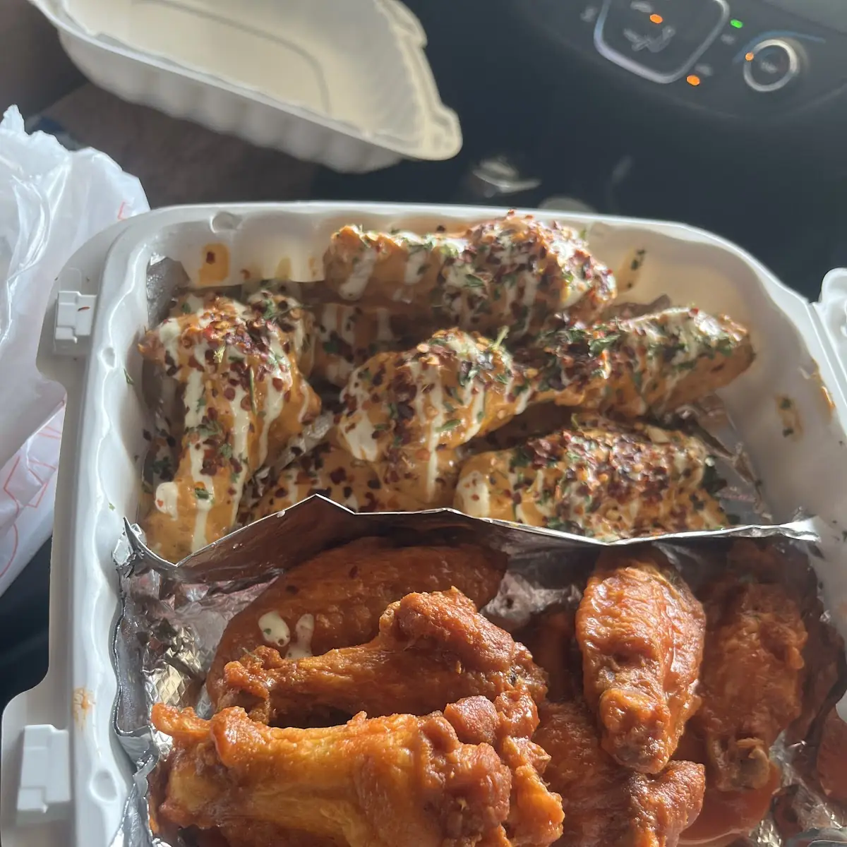 Bone Un Out Wings Combo