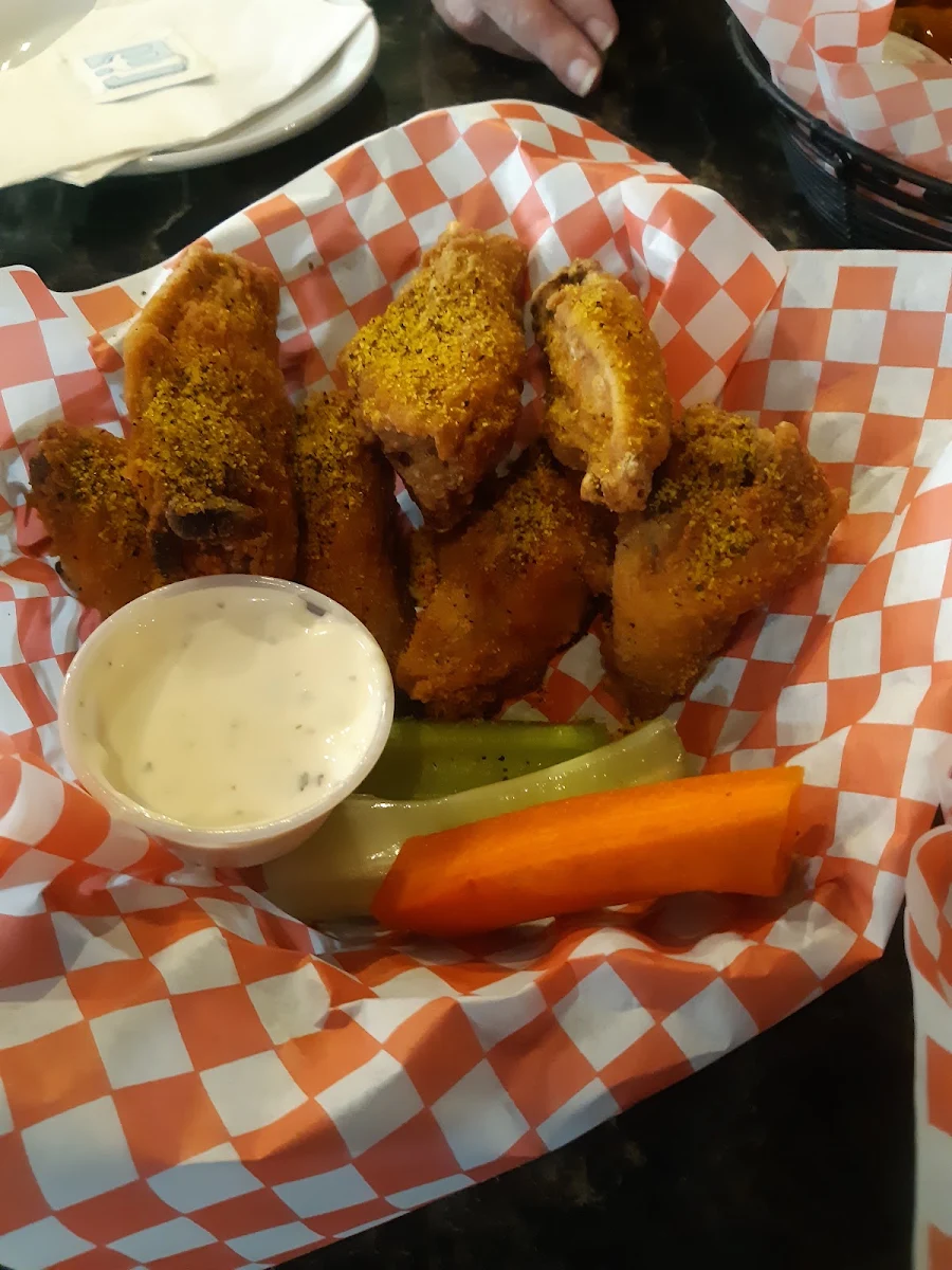 Lemon Pepper, Whisky John's Oshawa