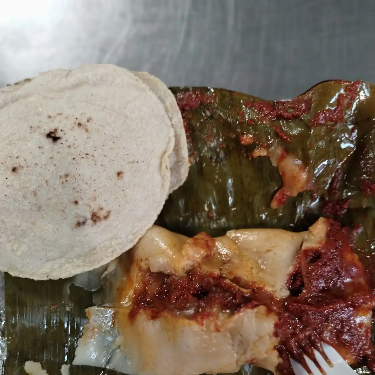 Tamales de Puerco En Chile Ajó