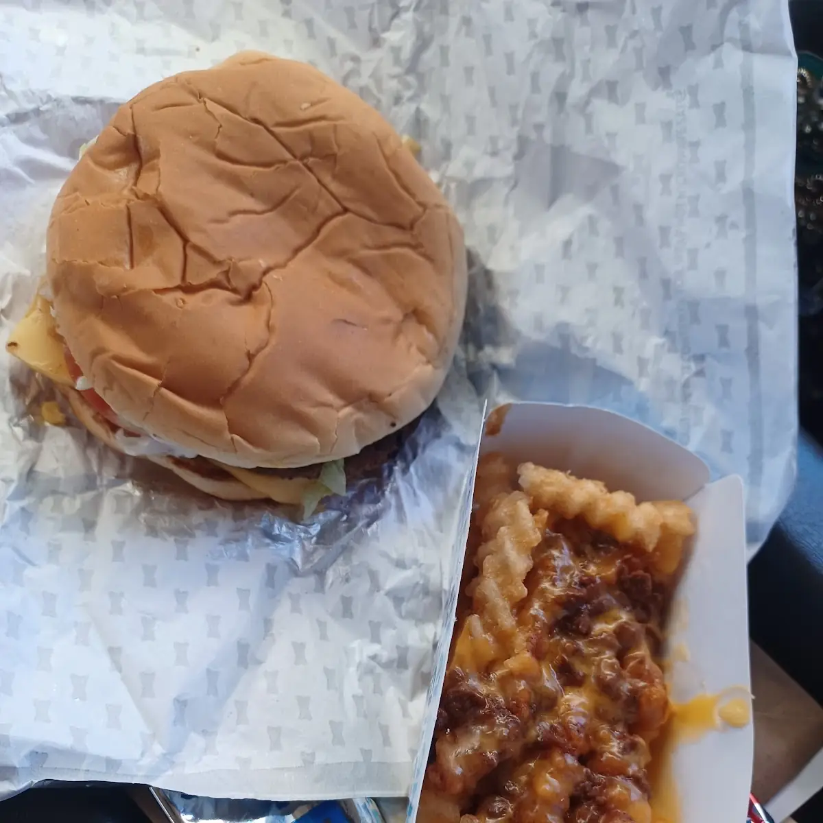 Cheeseburger & Chili Cheese Fries