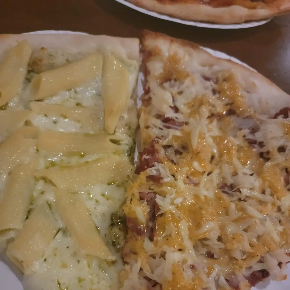 Chicken Penne Alfredo Pizza