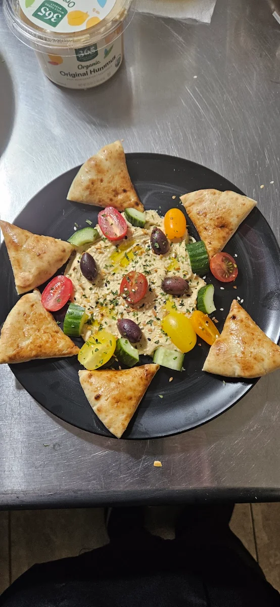 Hummus Plate