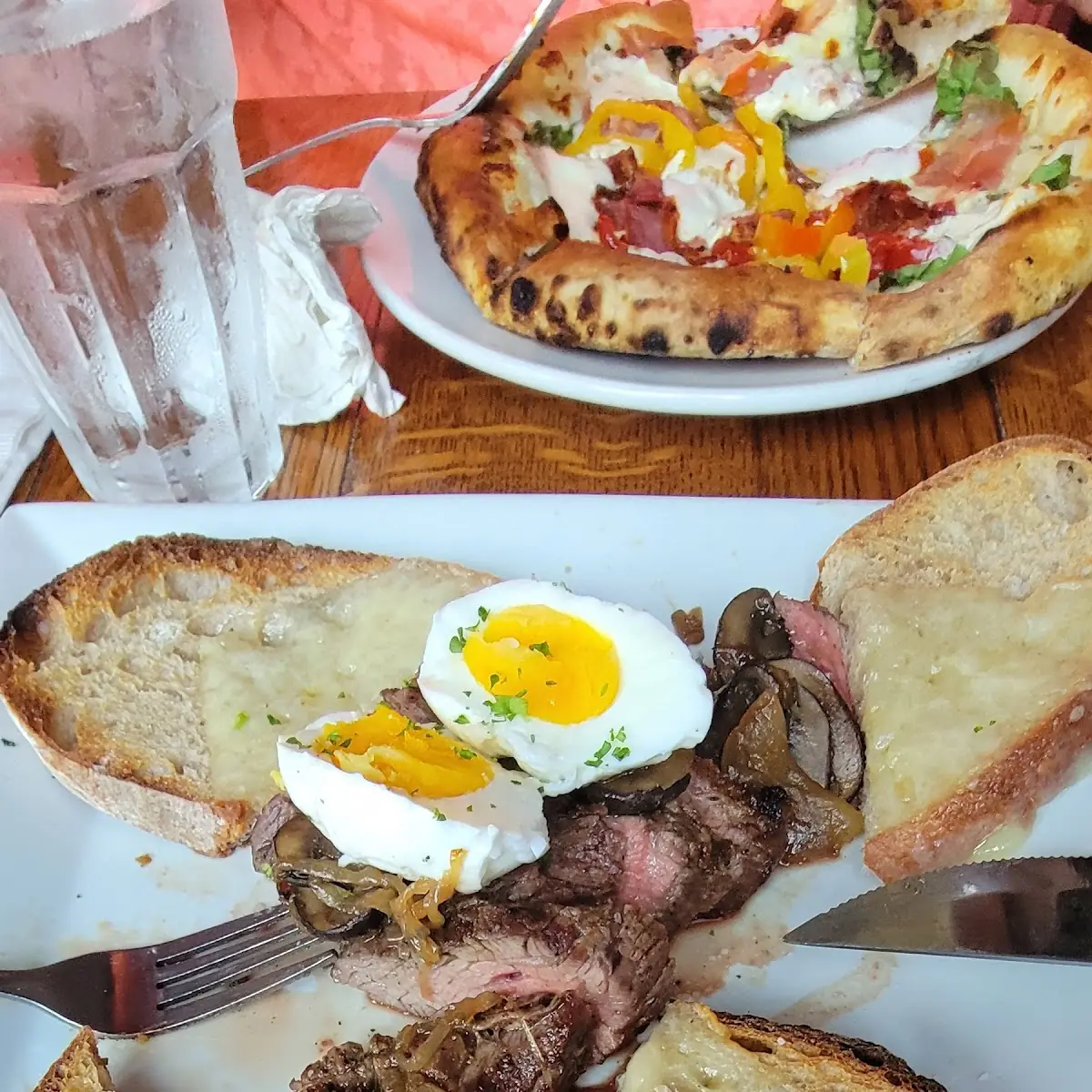 Pub Steak and Eggs