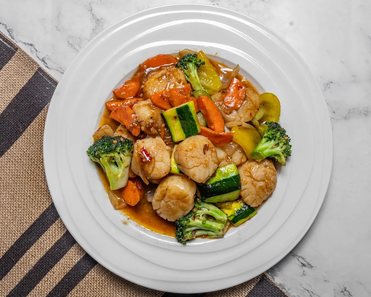 Scallops with Veggie, Ethan Kitchen