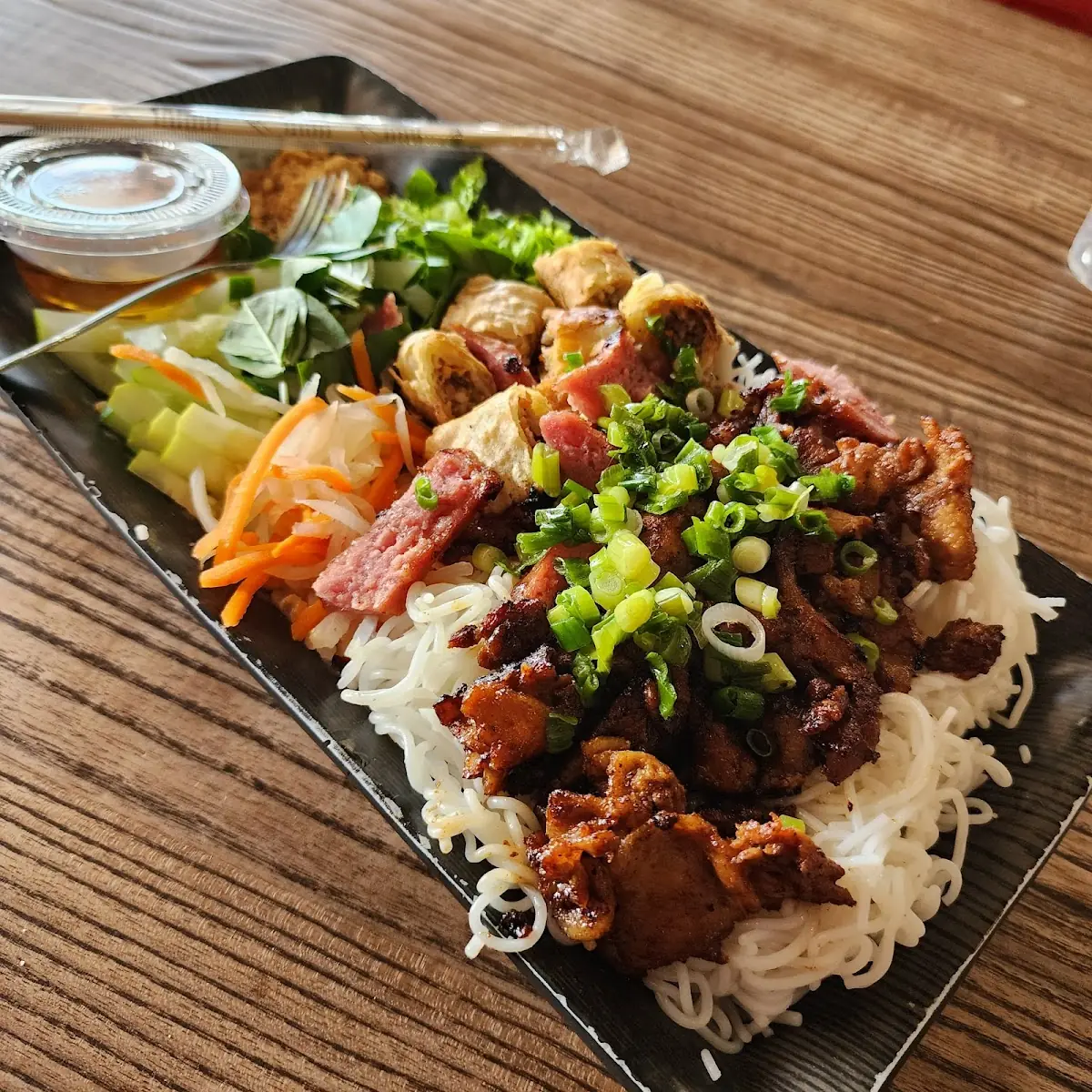 Rice Noodles w Grilled Pork