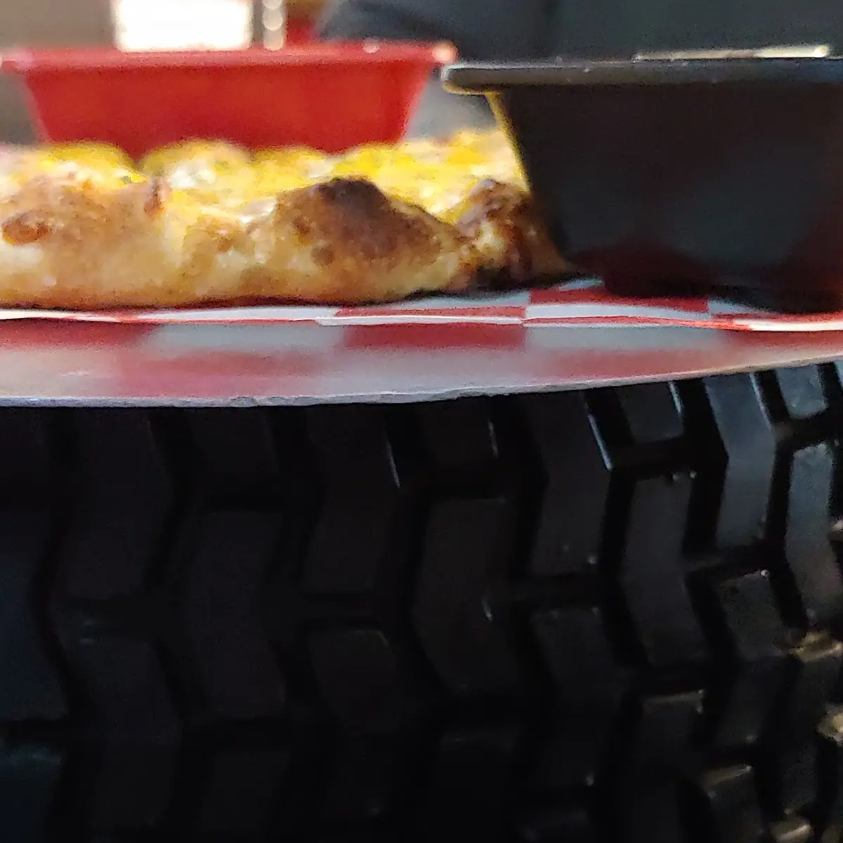 Mac N Cheese Pizza