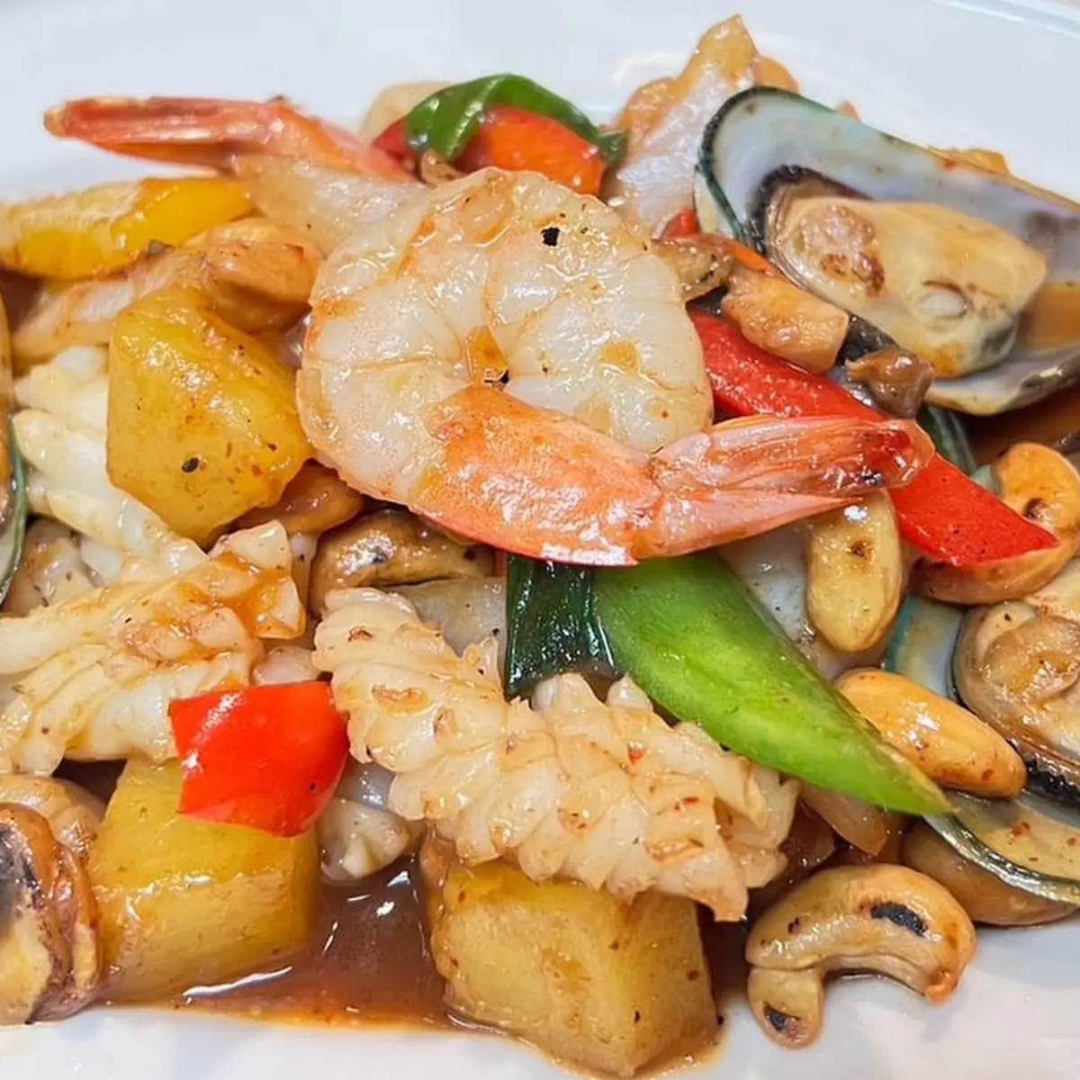 Prik Pow Seafood Combo