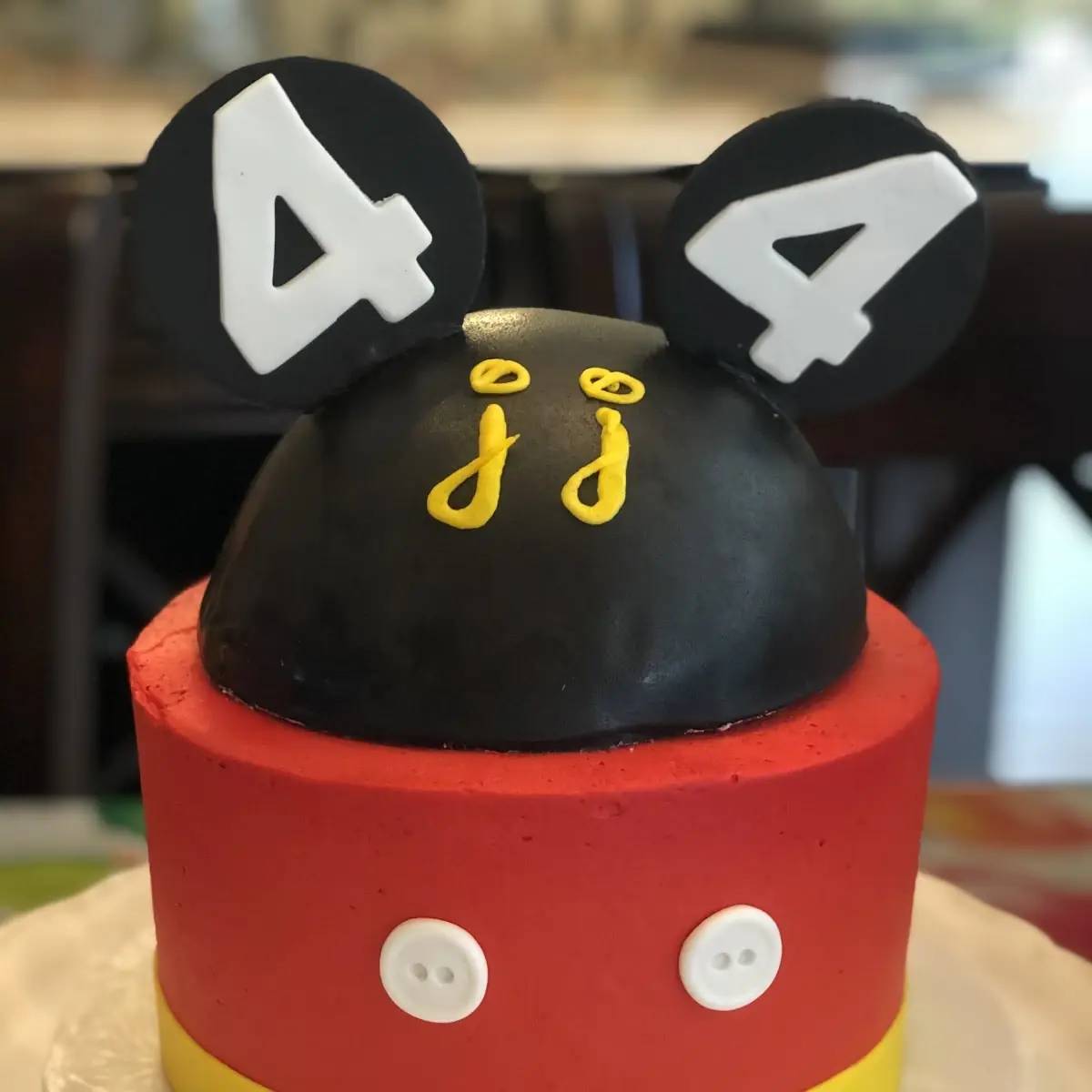 Birthday Cake Macaron GF