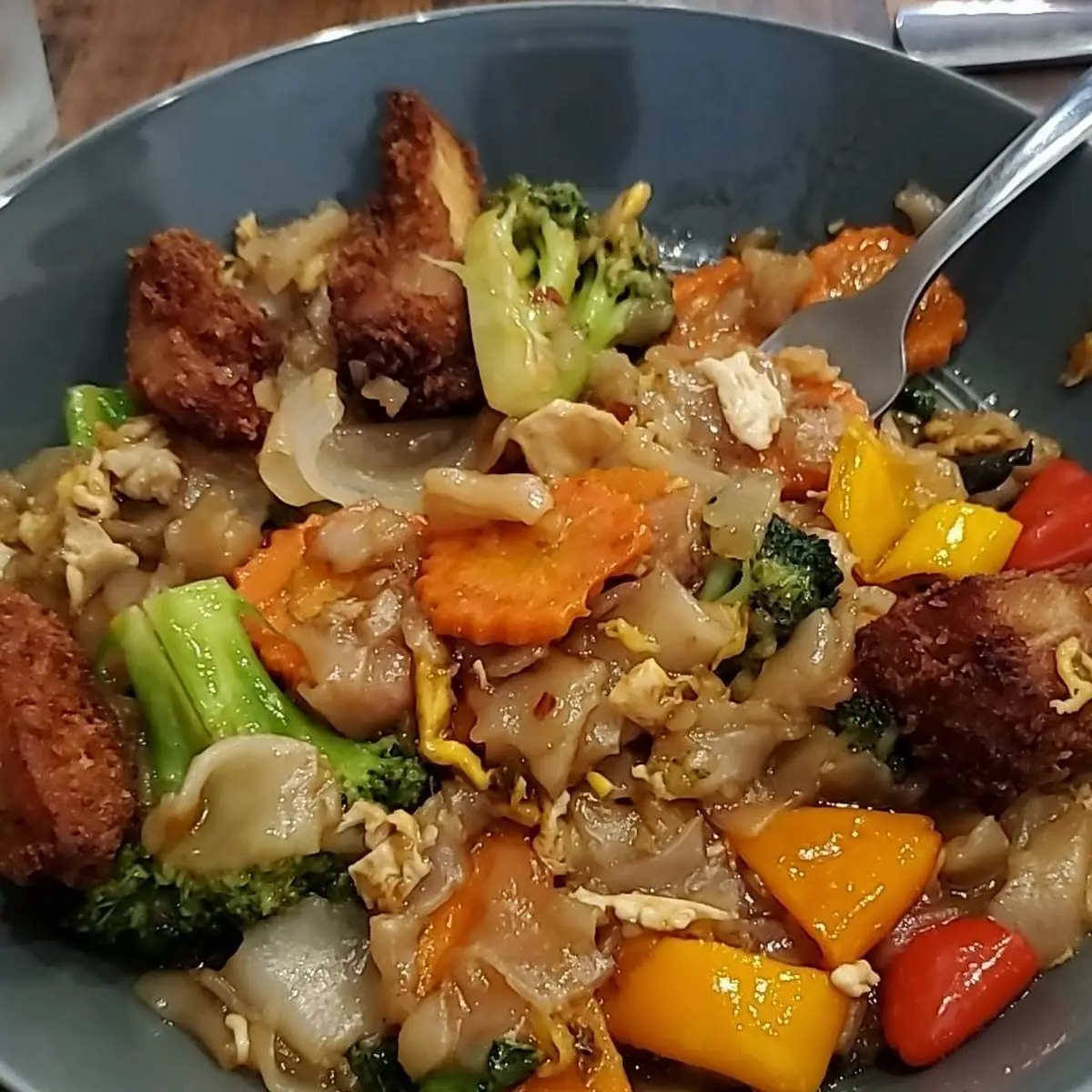 Crispy Chicken Drunken Noodles