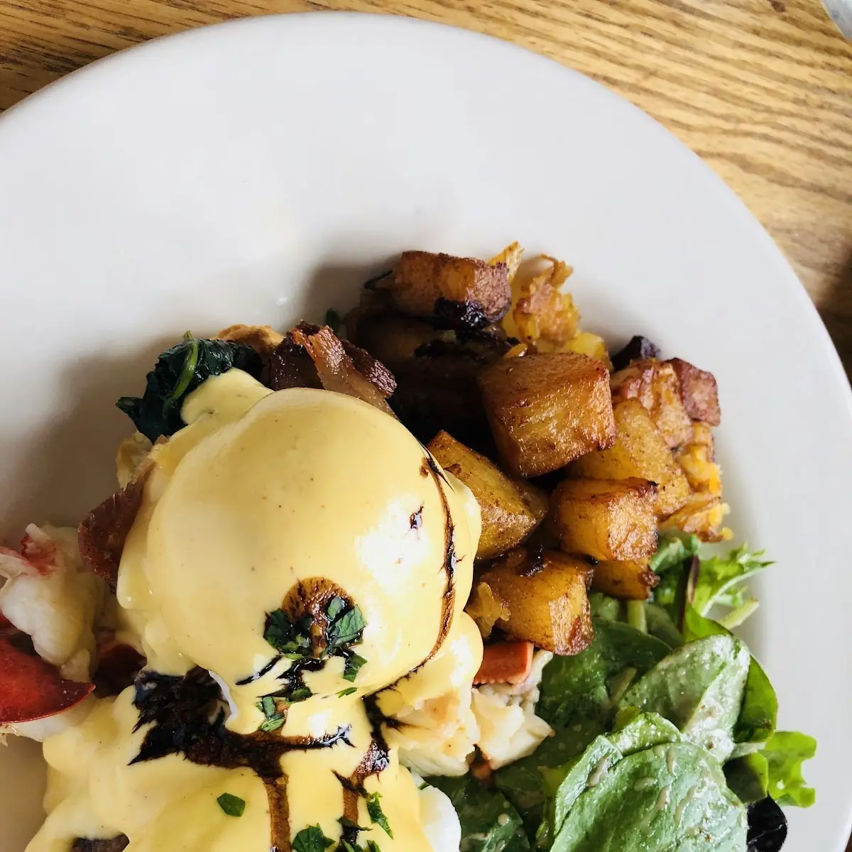 Eggs Benedict with Lobster