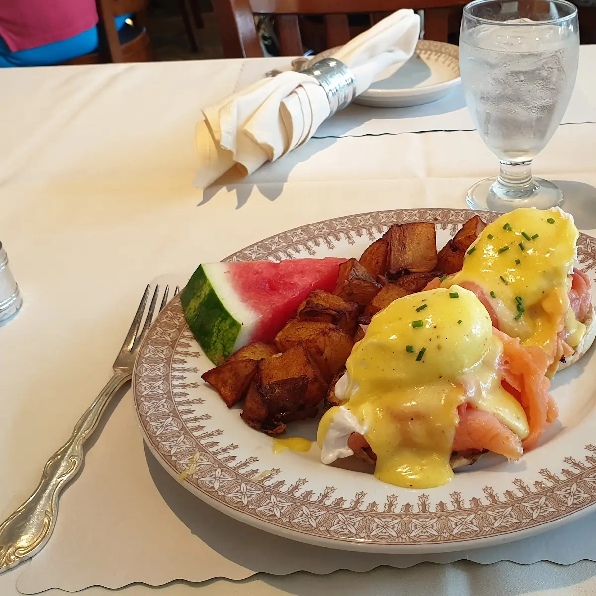 Smoked Salmon Eggs Benedict