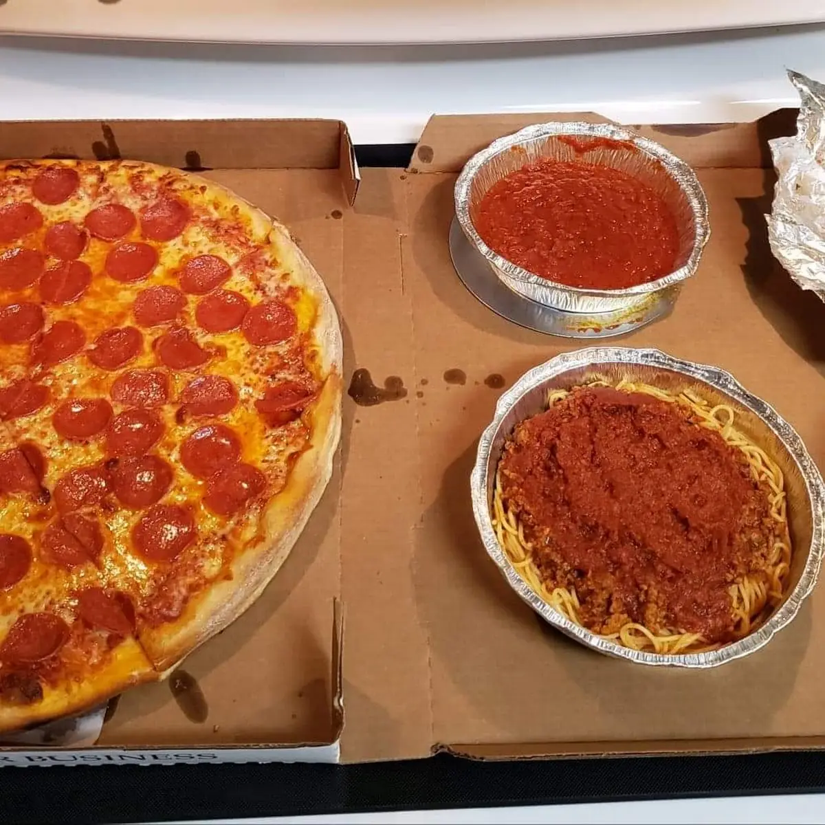 Large Pepperoni Pizza