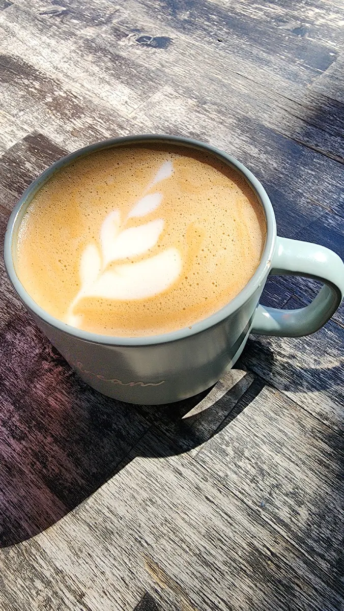 Flat White, Stillfood Bistro & Cappuccino Bar