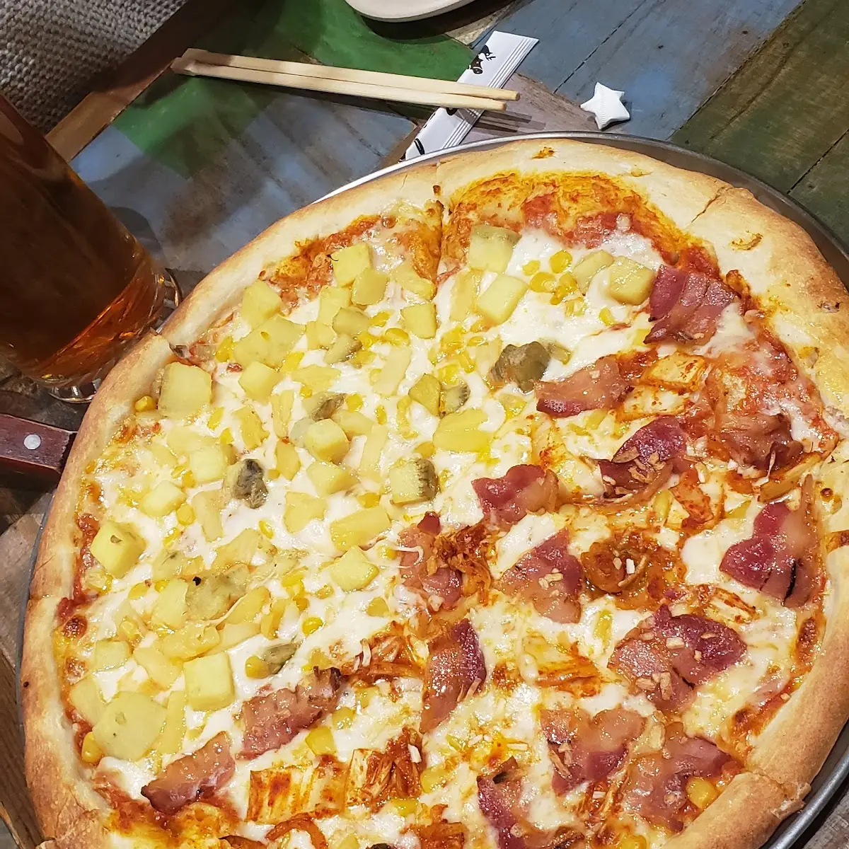 Hawaiian Pizza