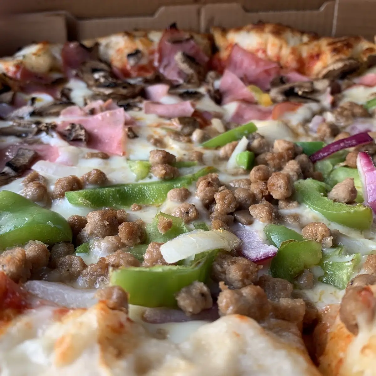 Hand Tossed Carry Out Special with Garlic Crust