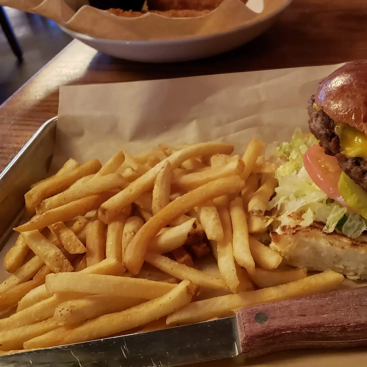 Garlic Cheddar Burger