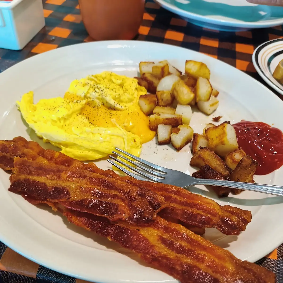 Scrambled Eggs with Cheese