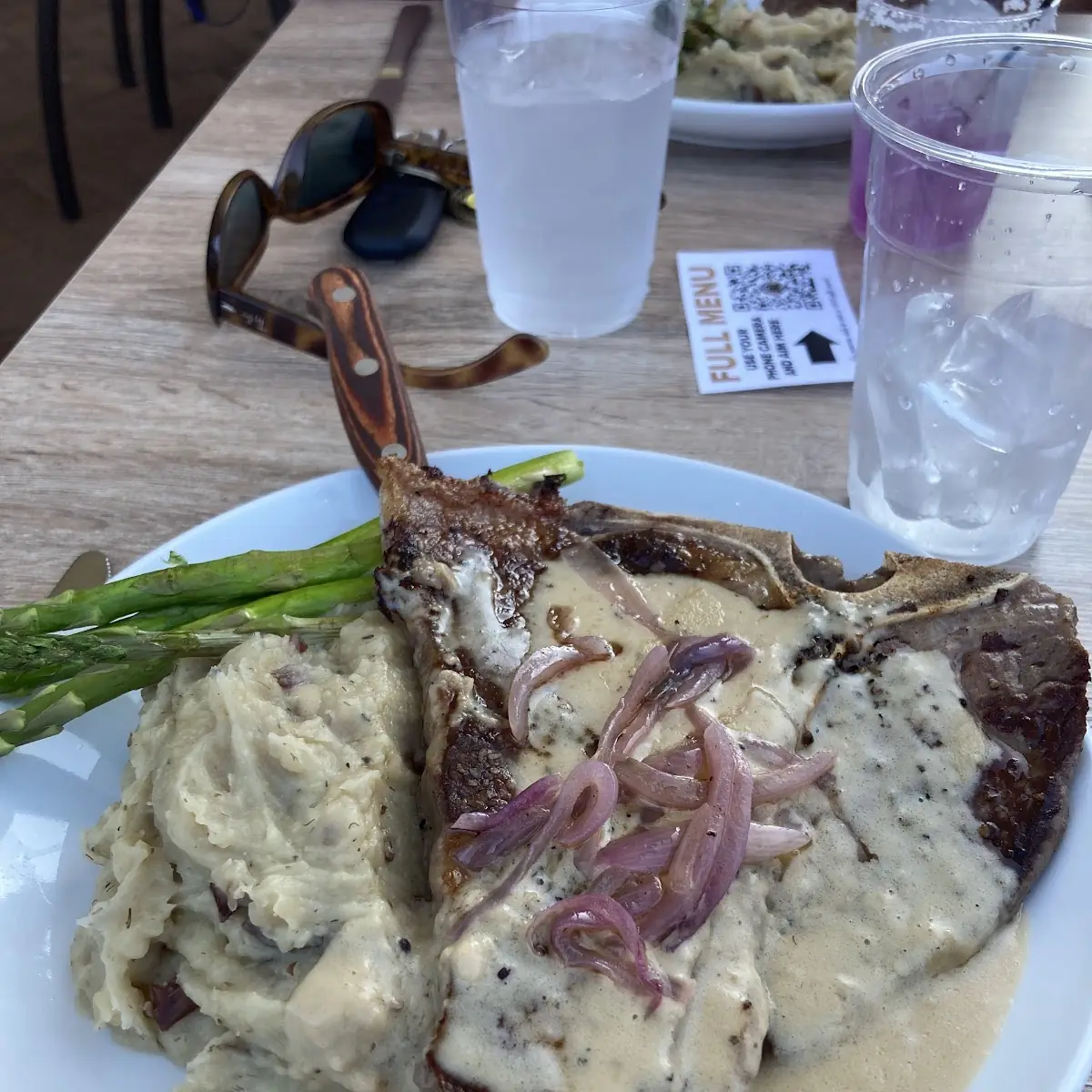 Mashed Potatoes and Asparagus