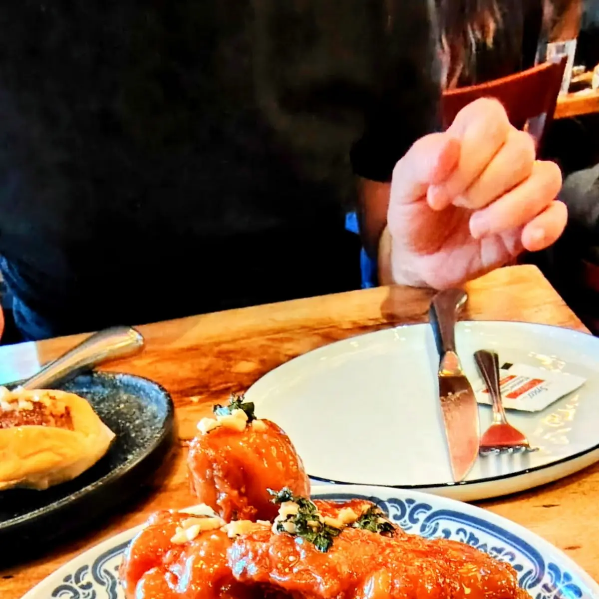 Nom Nom Wings