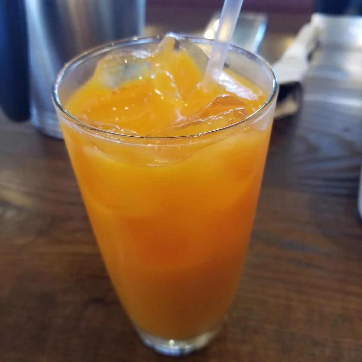 100 Cold Squeezed Orange Juice