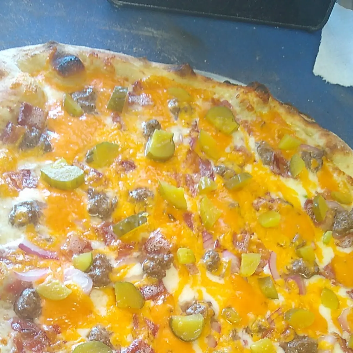 Bacon Cheeseburger Pizza