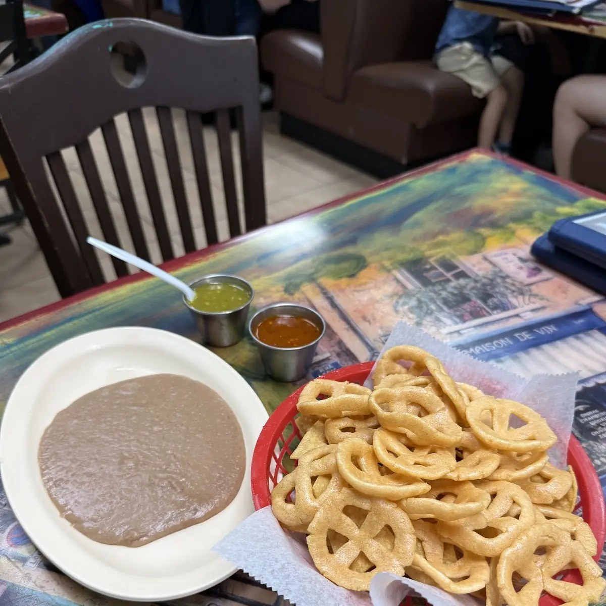 Chips & Salsa with Refried Beans