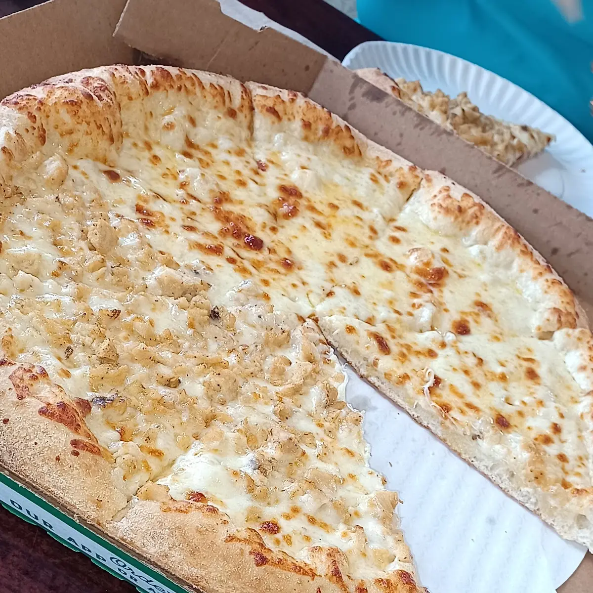 Pizza de Pollo En Salsa Blanca