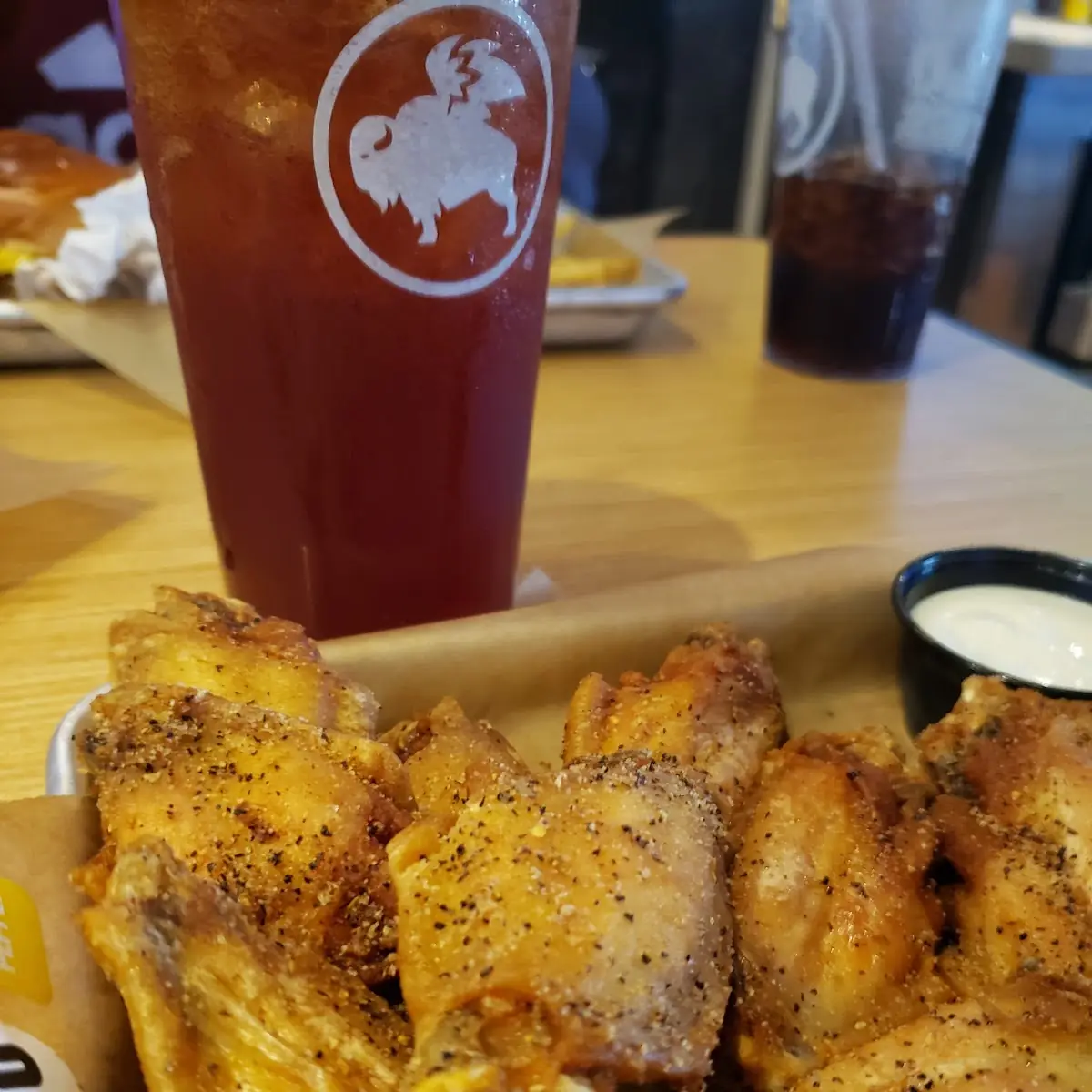 Traditional Wings Lemon Pepper