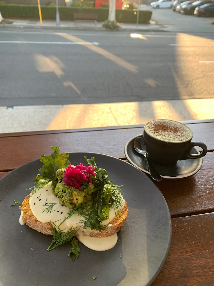 California Toast, Dicki's New Farm