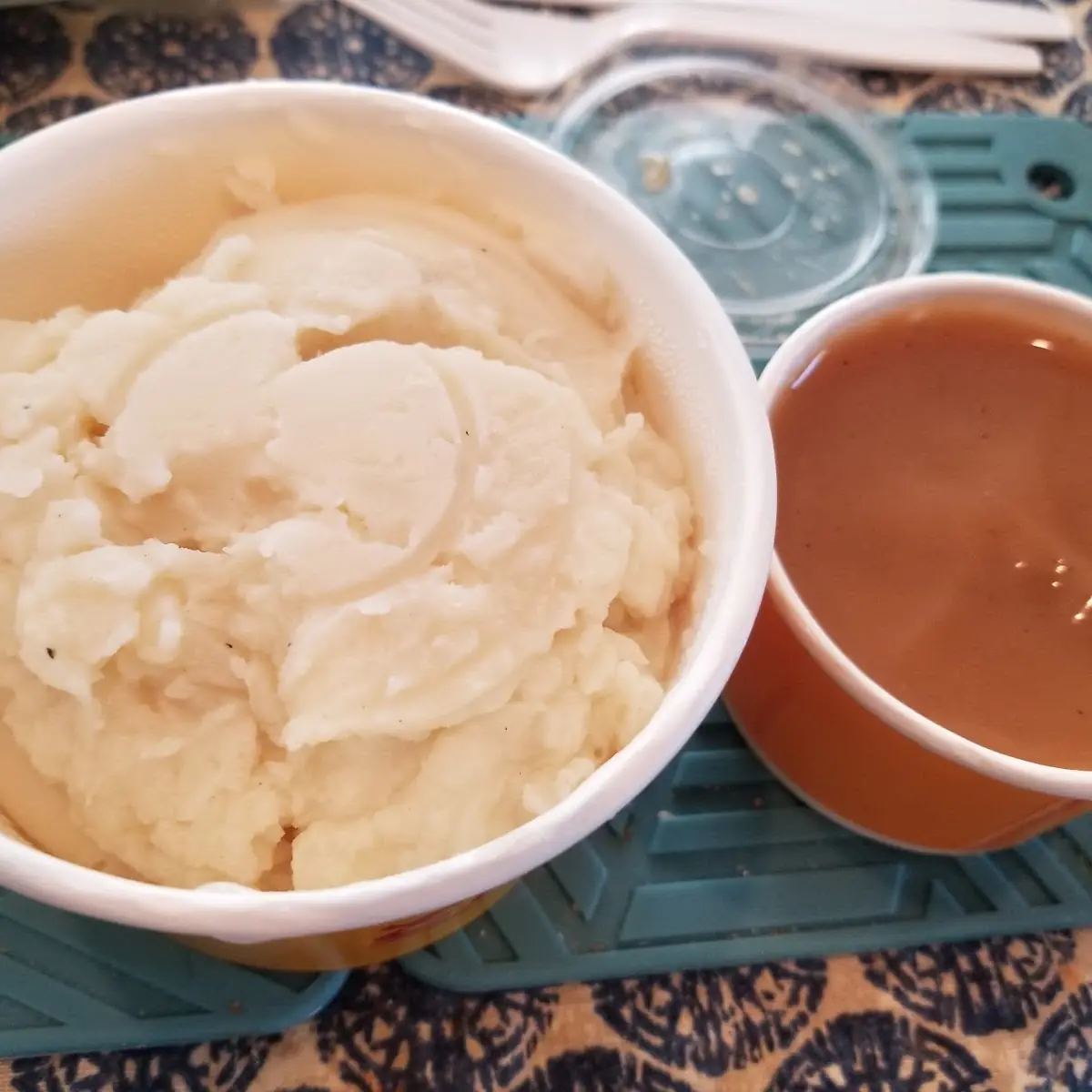 Mashed Potatoes w Gravy