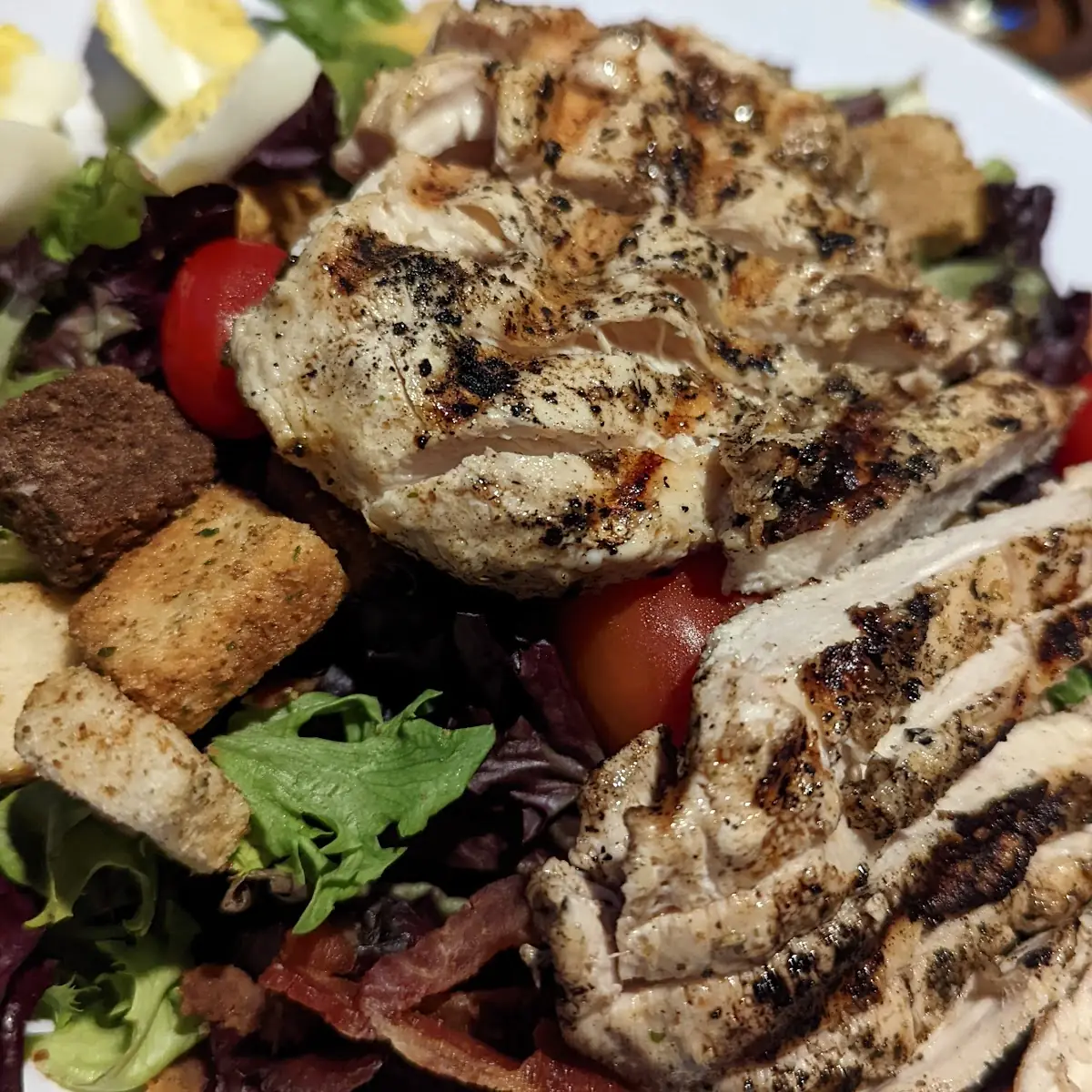 Cob Salad with Grilled Chicken