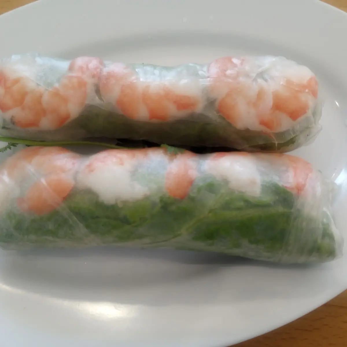 Fresh Shrimp Summer Rolls with Sauce
