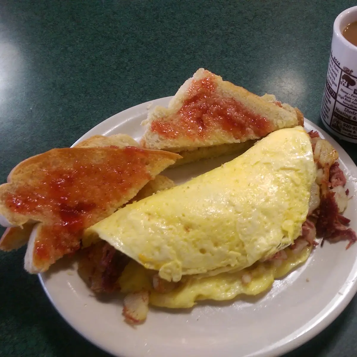 Corned Beef Hash Omelette