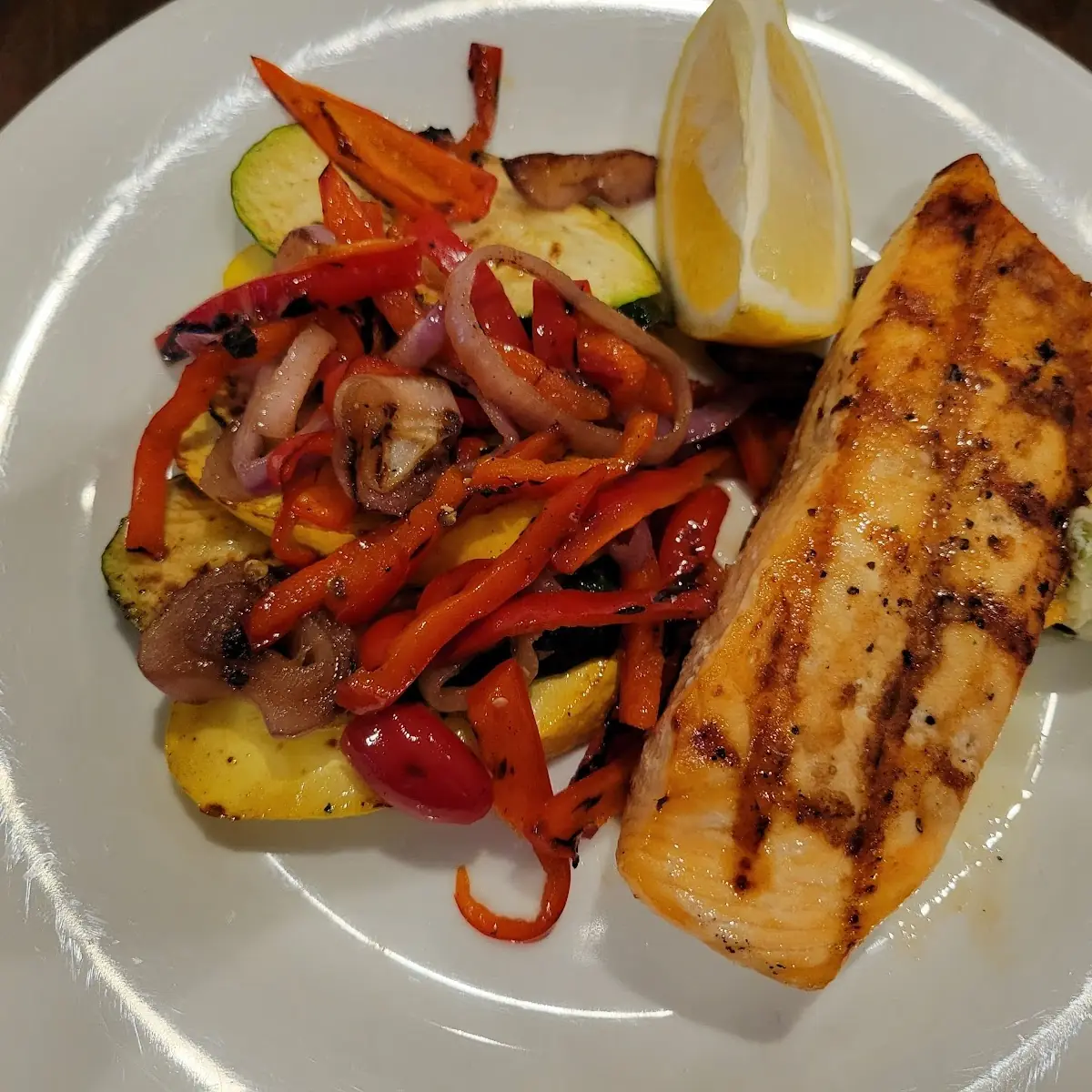 Grilled Salmon & Vegetables
