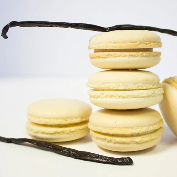 Vanilla Bean Macaron