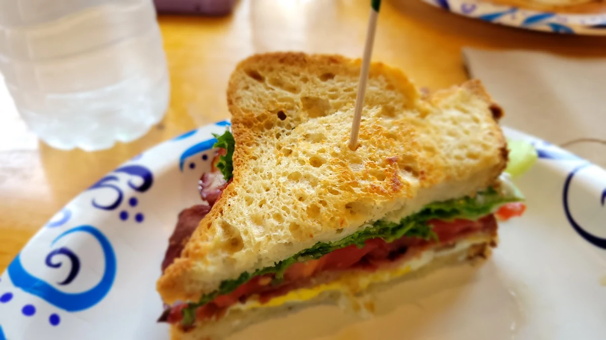 Blte - blt with Egg Sandwich on Gluten-Free with Mayo