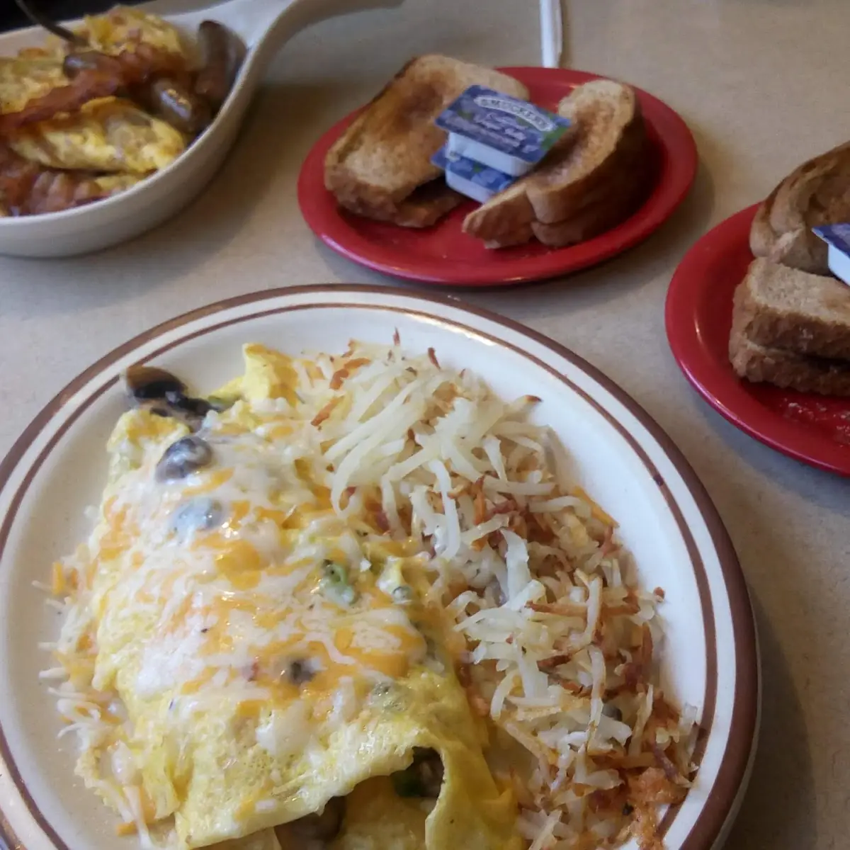 Veggie Omelet with Browns