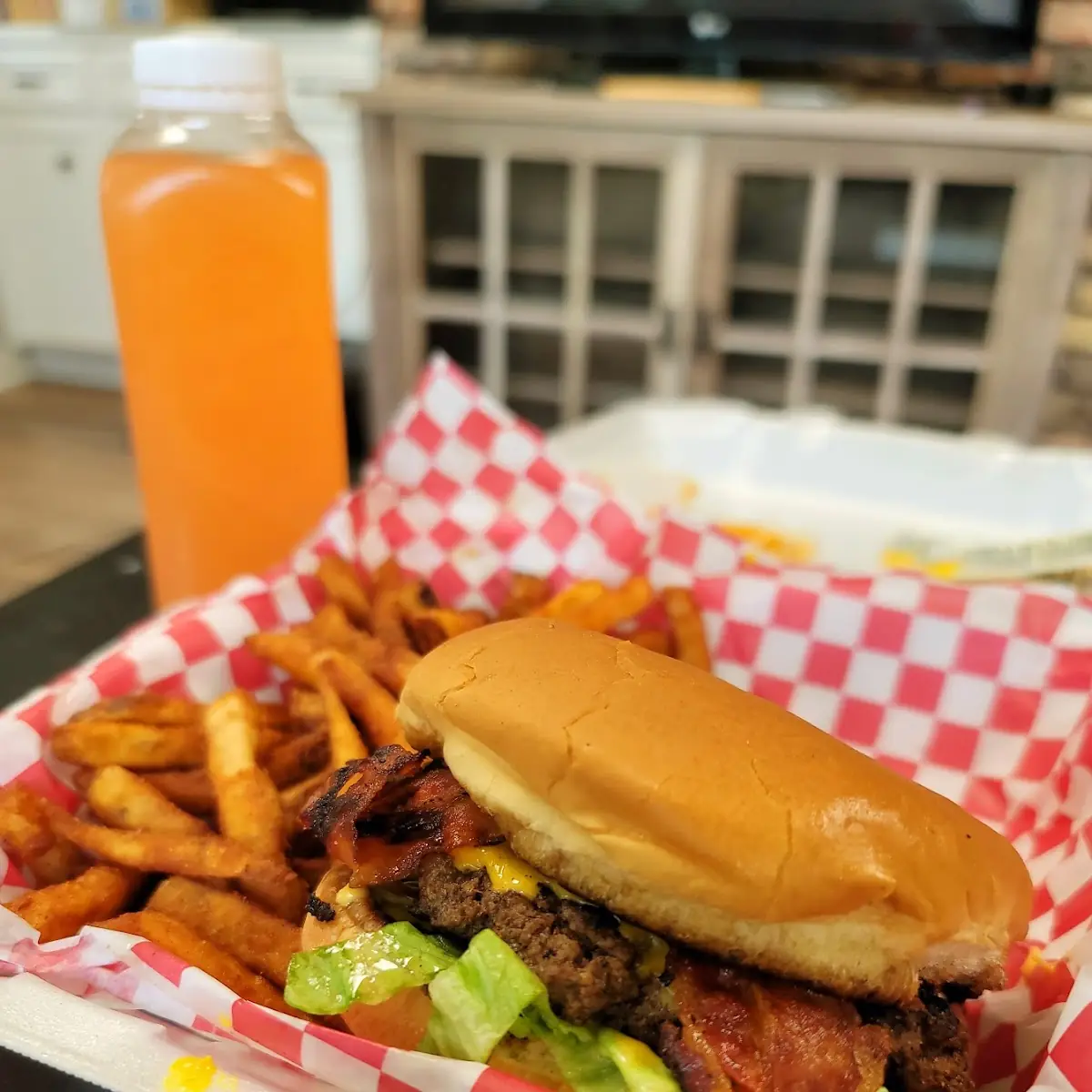 Famdation Burger Combo