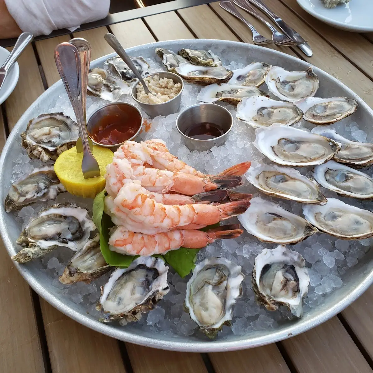 Fresh Oysters with Mignonette