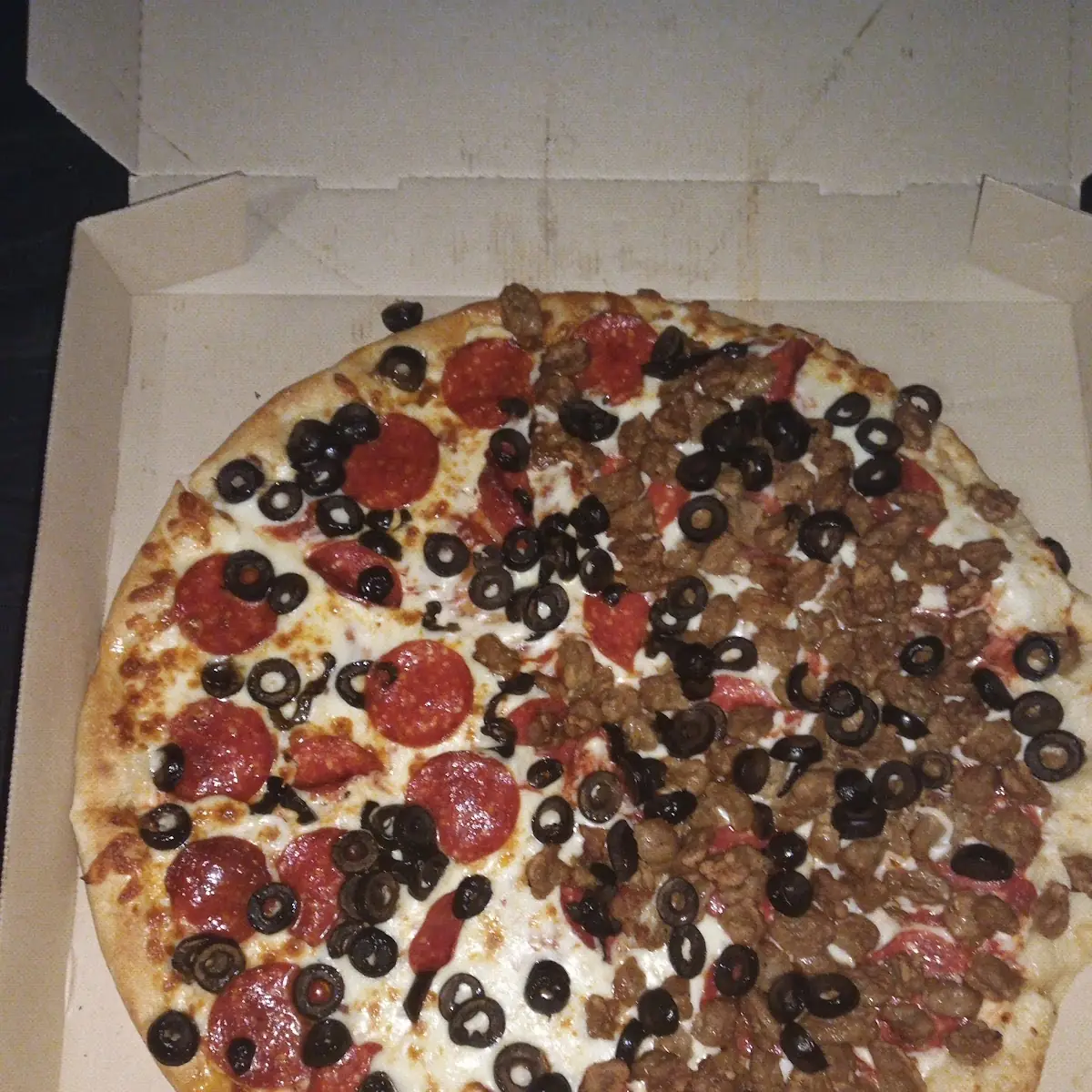 Medium Pizza Double Italian Sausage with Pepperoni