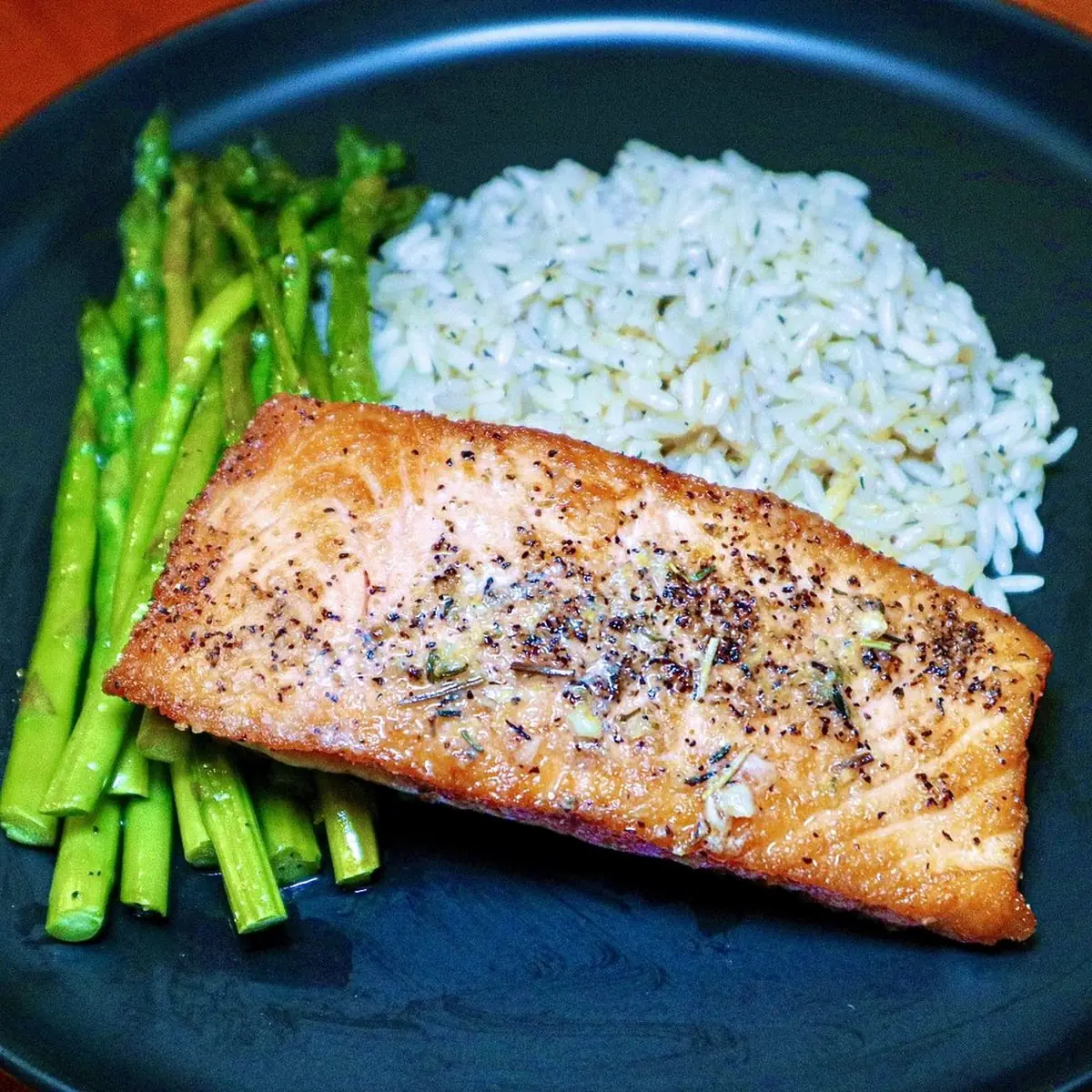 Blackened Salmon Salad-GF