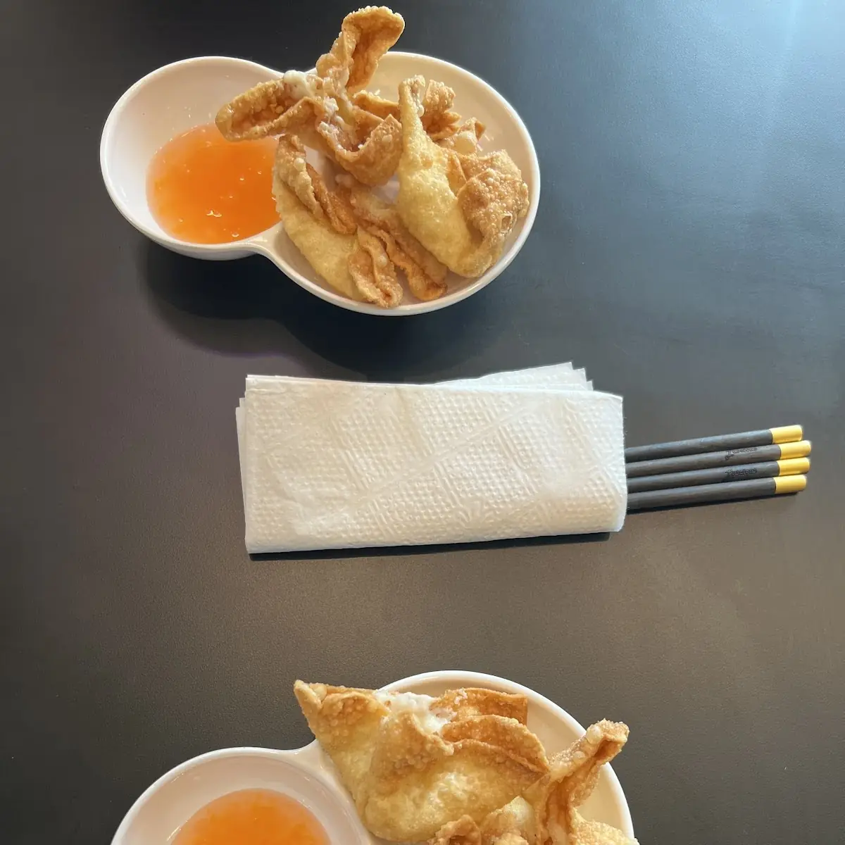 Fried Wontons with Dipping Sauce