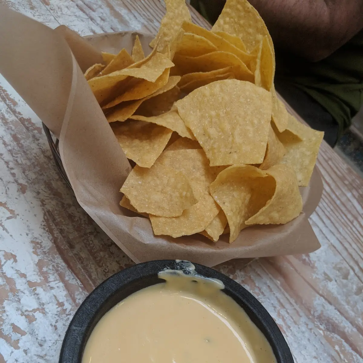 Chips & Queso